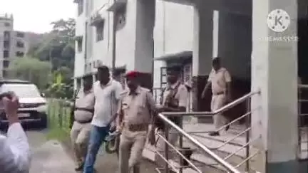 गोलमुरी-सह-जुगसलाई: बिष्टुपुर में विधायक प्रतिनिधि पर फायरिंग मामले के एक आरोपी ने जमशेदपुर कोर्ट में किया आत्मसमर्पण