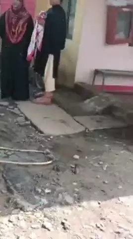 #sarakari hospital me privet davai manga kar extra paise leye ja rahe hai jagha pashu chikitshalay sabji mandi jhansi