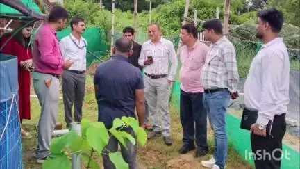 तोपचांची: उपायुक्त के निर्देश पर DMFT, JRDA और सहकारिता विभाग की टीम ने गुनघुशा पंचायत में मत्स्य पालन इकाई का निरीक्षण किया
