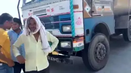 कन्नौज: जेवा टोल प्लाजा के कर्मियों पर ट्रक ड्राइवर को पीटने का आरोप लगाया गया
