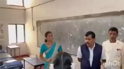 बकावंड: ग्राम मूली में स्कूलों का निरीक्षण जनपद अध्यक्ष व उपाध्यक्ष ने किया, गंदगी देखकर लगाई फटकार
