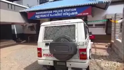 മണ്ണാർക്കാട്: കണ്ടെയ്‌ൻമെന്റ് സോണിൽ പോലീസും യുവാവും തമ്മിൽ സംഘർഷം, യുവാവിനെതിരെ കേസെടുത്ത് മണ്ണാർക്കാട് പോലീസ്