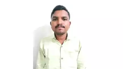 धुळे: अण्णासाहेब पाटील महामंडळाचा जिल्हा समन्वयक जुन्या जिल्हाधिकारी कार्यालयाबाहेर ५ हजार रुपये लाच घेताना अटक