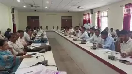 भैंसदेही: जनपद पंचायत भैंसदेही में समीक्षा बैठक का आयोजन किया गया