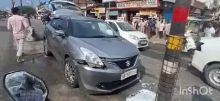 संभल: संभल के संभल बहजोई रोड पर कार और स्कूल वैन में हुई टक्कर, दोनों गाड़ियाँ हुईं क्षतिग्रस्त, बड़ा हादसा टला