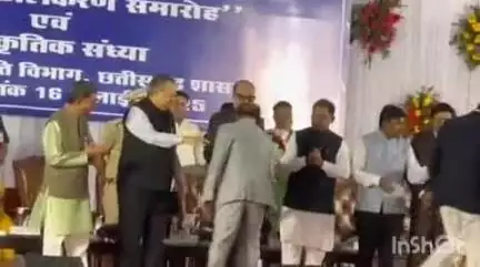 जगदलपुर: बस्तर विधायक लखेश्वर बघेल को छग विधानसभा सचिवालय में रजत जयंती पर उत्कृष्ट विधायक पुरस्कार मिला