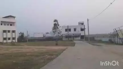 मेसकौर: पीएचईडी विभाग की लापरवाही: स्कूल के पास लगा हैंडपंप एक माह में जमीन में धंसा, बच्चों को पीने के पानी की दिक्कत