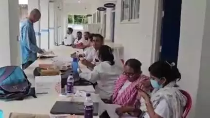 दतिया नगर: कलेक्टर ने किया बसई उप तहसील और स्वास्थ्य केंद्र का निरीक्षण