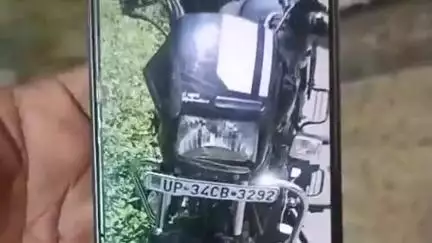 सीतापुर: नया गांव के पास सड़क पर तेज रफ्तार बाइक ने साइकिल को मारी जोरदार टक्कर, एक की मौत और 3 घायल