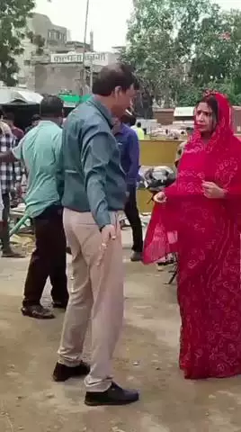 सांगानेर: हसनपुरा पुलिया के पास नई सीवर लाइन डालने के निर्माण कार्यों का निरीक्षण हेरिटेज निगम महापौर कुसुम यादव ने किया