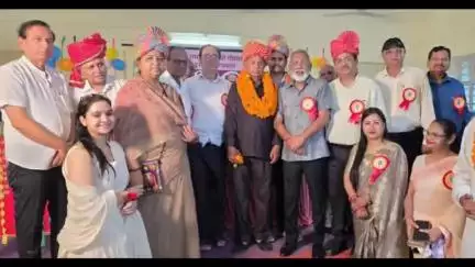 पुलिस लाइन में स्थित विद्यालय में निर्मित कक्षा कक्ष का लोकार्पण जयदीप बिहाणी ने किया