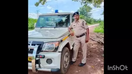 दुर्ग: शराब तस्करों से सांठगांठ रखने वाले नंदिनी थाने के आरक्षक मानिकचंद धनुरकर को एसएसपी विजय अग्रवाल ने किया सस्पेंड