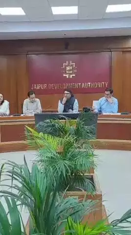 सांगानेर: जेडीए सचिव निशांत जैन की अध्यक्षता में जेडीए के मंथन सभागार में समस्त प्रकोष्ठों की समीक्षा बैठक