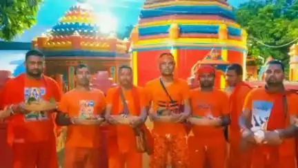 चितरपुर: बाबधाम देवघर से पूजा कर लौटा गोला का पहला जत्था, रजरप्पा में मां छिन्नमस्तिका की पूजा की