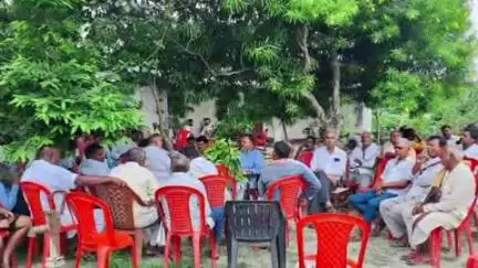 फुलवरिया: श्रीनगर गांव में सड़क दुर्घटना में वृद्ध शिक्षक की मौत, गांव में शोक की लहर, विधायक ने जताया दुःख