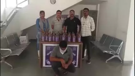 परभणी: स्थानिक गुन्हेशाखेची कारवाई डॉ झाकिर हुसेन नगर जवळ पत्र्याच्या शेडमधून अवैध विदेशी दारू जप्त नानलपेठ पोलीसात गुन्हा दाखल