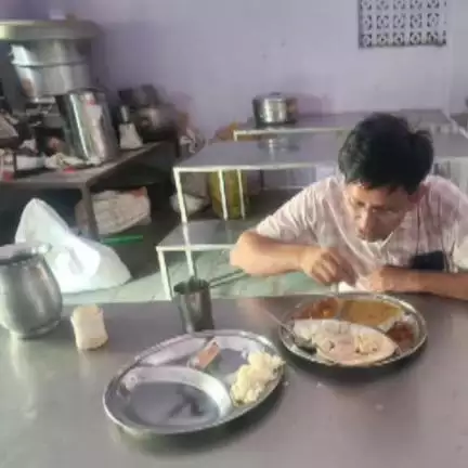 राजगढ़: गड़ी सवाई राम में एसडीएम ने अस्पताल और इंदिरा रसोई का किया रोचक निरीक्षण, दिए आवश्यक दिशा निर्देश