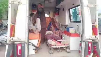 टीकमगढ़: चकरा कलारी के पास इमारत निर्माण के दौरान गिरने से 4 मजदूर घायल