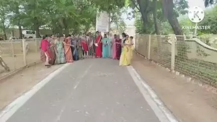జిల్లా మెఫ్మా పట్టణ పేదరిక నిర్మూలన సంస్థలో అవినీతి రాజ్యమేలుతోంది వైయస్సార్ మహిళా విభాగం జిల్లా అధ్యక్షురాలు శ్రీదేవి