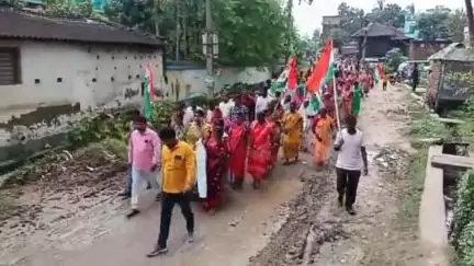 মঙ্গলকোট: একুশে জুলাইয়ে কর্মসূচি নিয়ে এলাকায় এলাকায় তৈরি হচ্ছে আবেগ,ক্ষীরগ্রামের প্রস্তুতি মিছিল থেকে সভায় যোগ দেওয়ার বার্তা