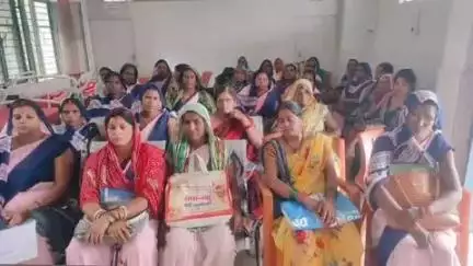 विजयीपुर: विजयीपुर के सामुदायिक स्वास्थ्य केंद्र में सघन दस्त नियंत्रण पखवाड़े पर एक दिवसीय प्रशिक्षण