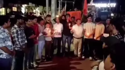 पन्ना: छात्रा की आत्महत्या के विरोध में पन्ना शहर में ABVP का कैंडल मार्च, आरोपियों पर कार्रवाई की मांग