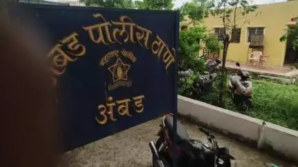अंबड: जुने भांडणाच्या कारणावरून अंबड जाणारा रोडवरील शेवगा पाटील रोडवर गट नंबर २६४/१ मध्ये मारहाण प्रकरणी अंबड पोलिसात फिर्याद