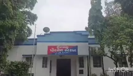 લુણાવાડા: જિલ્લાના વિવિધ પોલીસ મથક વિસ્તારમાં નશો કરેલી હાલતમાં મળી આવેલ ત્રણ સામે ફરિયાદ નોંધાય