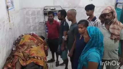 घैलाढ़: भान टेकठी गांव में पड़ोसी ने की मारपीट, पिता-पुत्री हुए जख्मी, सदर अस्पताल में भर्ती