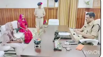 भभुआ: समाहरणालय में जनता की समस्याओं के निवारण के लिए कैमूर में जनसुनवाई का आयोजन