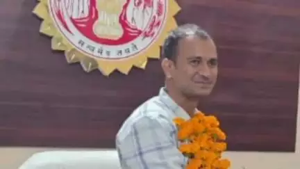 छपारा: छपारा जनपद पंचायत के नवागत सीईओ रविंद्र मीणा ने पदभार ग्रहण किया