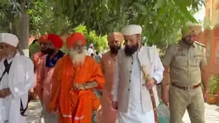 ਸੁਲਤਾਨਪੁਰ ਲੋਧੀ: ਮੌਲਾਨਾ ਮੁਹੰਮਦ ਉਸਮਾਨ ਰਹਿਮਾਨੀ ਲੁਧਿਆਣਵੀ ਸ਼ਾਹੀ ਇਮਾਮ ਪੰਜਾਬ ਨੇ ਪਵਿੱਤਰ ਕਾਲੀ ਵੇਈਂ ਨਦੀ ਦੀ 25ਵੀਂ ਵਰੇਗੰਡ ਮੌਕੇ ਕੀਤੀ ਸ਼ਮੂਲੀਅਤ