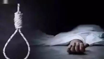 ঝাড়গ্রাম: কাশিডাঙ্গা গ্রামে বাড়ি থেকে ঝুলন্ত দেহ উদ্ধার ১ নাবালিকা গৃহবধূর