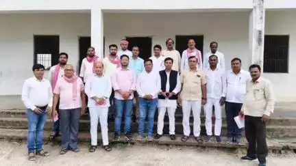 मड़ियाहू: मडियाहू में ग्लोबल वार्मिंग पर गंभीर चुनौती को लेकर गोष्ठी का आयोजन