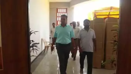 सुसनेर: कलेक्टर ने सांदीपनि विद्यालय सुसनेर का औचक निरीक्षण किया, बस संचालन में कमी मिलने पर 10% राशि रोकने के निर्देश दिए