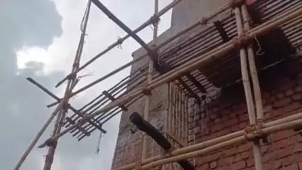रायपुर: सिविल लाइन थाना क्षेत्र में प्लास्टर करते समय चाइली टूटने से तीन मजदूर गिरे, एक की मौत