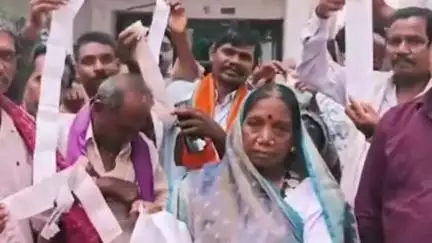 मस्तुरी: मस्तूरी ब्लाक के नगर पंचायत मल्हार में स्मार्ट मीटर लगने से ग्रामीण हुए परेशान, कलेक्टर से की शिकायत