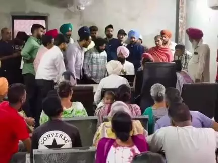 ਲੁਧਿਆਣਾ ਪੂਰਬੀ: ਜਨਤਾ ਨਗਰ ਵਿਧਾਇਕ ਕੁਲਵੰਤ ਸਿੰਘ ਸਿੱਧੂ ਨੇ ਆਪਣੇ ਦਫਤਰ ਵਿਖੇ ਸੁਣੀਆਂ ਲੋਕਾਂ ਦੀਆਂ ਮੁਸ਼ਕਿਲਾਂ