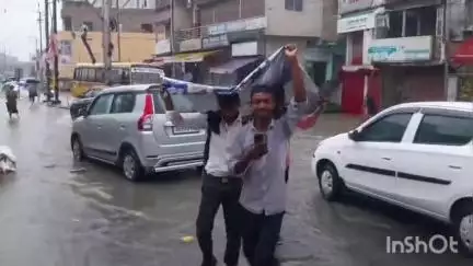 समस्तीपुर: लगातार बारिश से नगर निगम की खुली पोल, शहर के कई मोहल्लों में जलजमाव