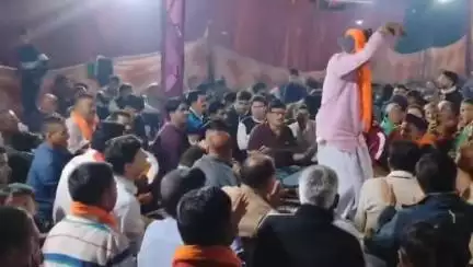 लोहाघाट : बिसंग के कोट महरा में चल रहे जागर में देव डांगरो के द्वारा किया जा रहा है भक्तों के कष्टों का निवारण।