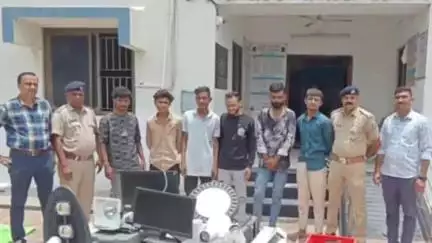 સાણંદ: મોરૈયા પાસે હાઇવે પરથી રિક્ષામાં 6 શખ્સો ચોરીના 3.96 લાખના મુદ્દામાલ સાથે ઝબ્બે