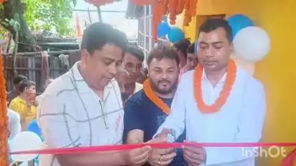 कोढ़ा: कोढ़ा नगर पंचायत में सार्वजनिक शौचालय का जीर्णोद्धार कार्य पूर्ण, मुख्य पार्षद और कार्यपालक पदाधिकारी ने किया उद्घाटन
