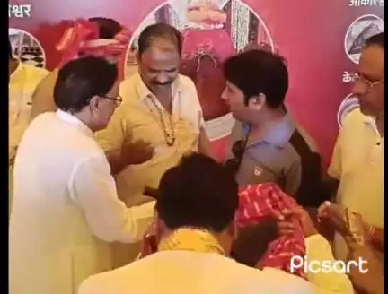 श्रावण मास के उपलक्ष में माखनलालजी दिनेशजी धर्मेन्द्रजी सोनी ने 11से15 जुलाई तक श्रीशिव कथा पार्थेश्वर शिवलिंग निर्माण।