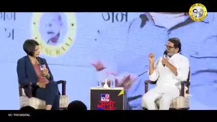 बिहार में किसी भी परिवार के पास ये तीनों में तीनों चीज़ें नहीं हैं... और चौथा रास्ता भी नहीं है।
गरीब गरीब क्यों है?