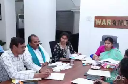 ఇన్నర్ రింగ్ రోడ్డు అభివృద్ధి పనులపై కలెక్టరేట్లో కూడా అధికారులతో సమీక్ష సమావేశం నిర్వహించిన కలెక్టర్ సత్య శారదా దేవి