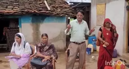 गुना: म्याना सेक्टर की तिनस्याई ग्राम पंचायत में टीवी मुक्त भारत अभियान के तहत लोगों को किया जागरूक, टीवी मरीजों के लिए सैंपल