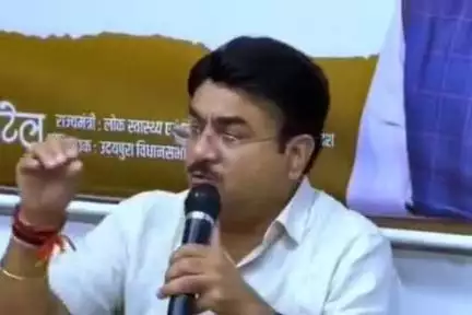 उदयपुरा: इंटर्नशिप विथ नरेन्द्र शिवाजी पटेल" योजना के अंतर्गत 9 वें बैच हेतु चयनित युवाओं को अच्छे कार्य करने की संदेश दिया गया,