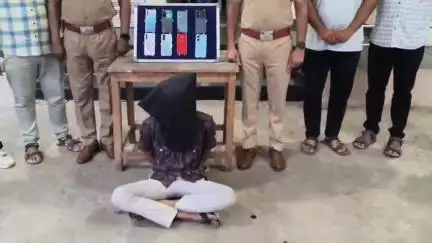 अचलपूर: शहरातील मोबाईल दुकान फोडून मोबाईल चोरणाऱ्या आरोपीला जयस्तंभ चौकातून अटक, परतवाडा पोलिसांची कारवाई
