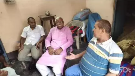 काको: विधायक रामबली सिंह यादव ने प्रखंड के गांवों में ग्रामीणों से मुलाकात की, हालचाल जाना और भरोसा दिया