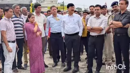 चाचौड़ा: चाचौड़ा में मुख्यमंत्री के दौरे को लेकर एसपी, कलेक्टर और विधायक ने कार्यक्रम स्थल का निरीक्षण किया, मंडी में बैठक हुई